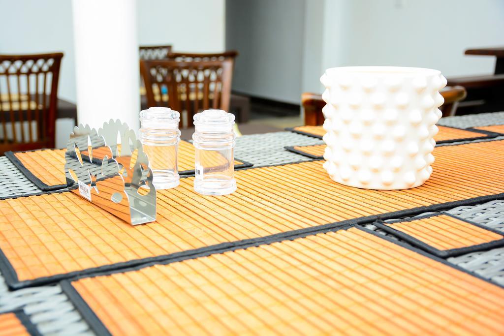 Mama Beach Villa Negombo Exterior foto